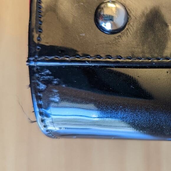 Collectif London 1950s Inspired Black Patent Leather Top Handle Barrel Bag Purse - Picture 11 of 12